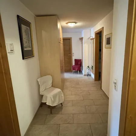 Mayrhofer Apartment *